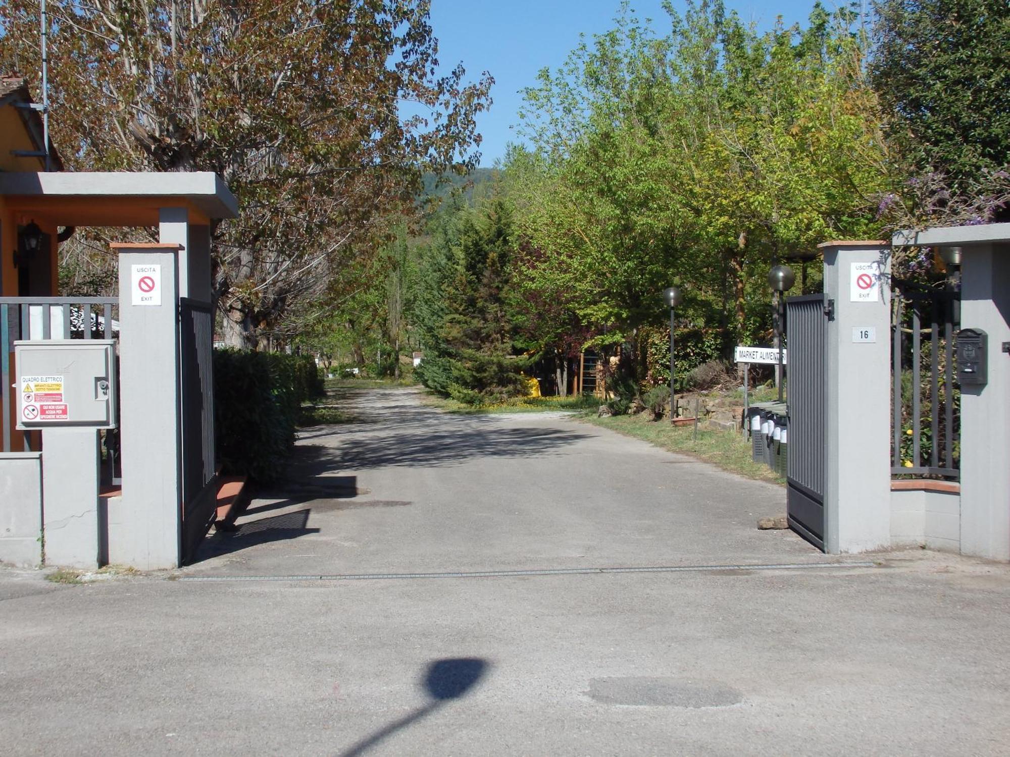 Camping Village La Chiocciola Capannole Екстериор снимка